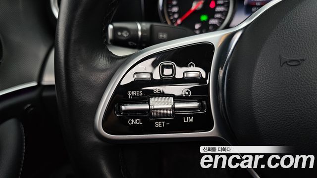 Mercedes-Benz E-Class 2019 — photo 32