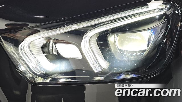 Mercedes-Benz GLE-Class 2023 — photo 8