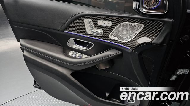 Mercedes-Benz GLE-Class 2023 — photo 14