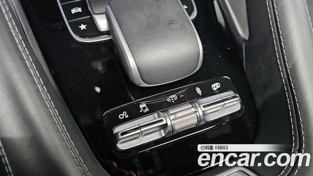 Mercedes-Benz GLE-Class 2023 — photo 29