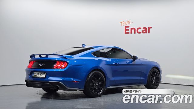 Ford Mustang 2020 — photo 2
