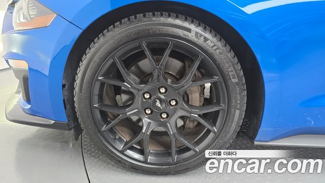 Ford Mustang 2020 — photo 5