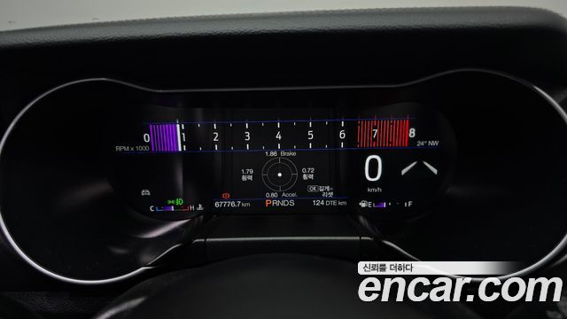 Ford Mustang 2020 — photo 11