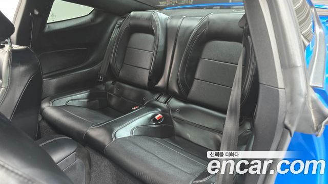 Ford Mustang 2020 — photo 18