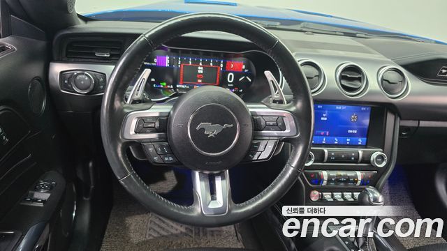 Ford Mustang 2020 — photo 20