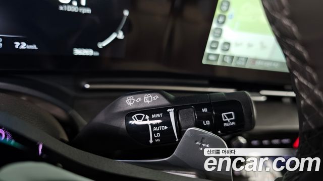 Kia Canival 2023 — photo 15