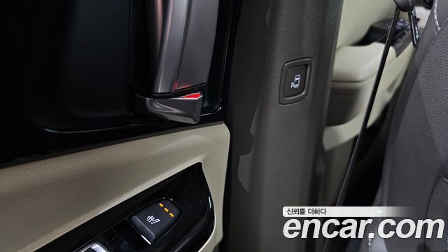 Kia Canival 2023 — photo 19