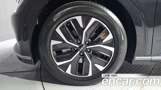Kia EV6 2022 — photo 5