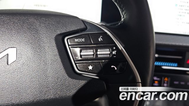 Kia EV6 2022 — photo 24