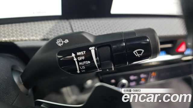 Kia EV6 2022 — photo 28
