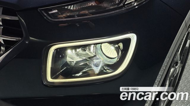 Hyundai Venue 2022 — photo 8