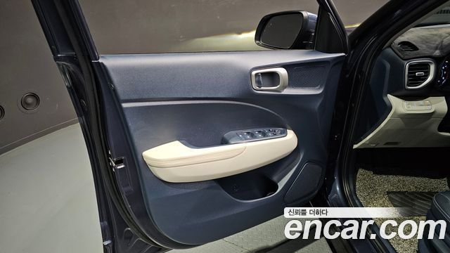 Hyundai Venue 2022 — photo 14