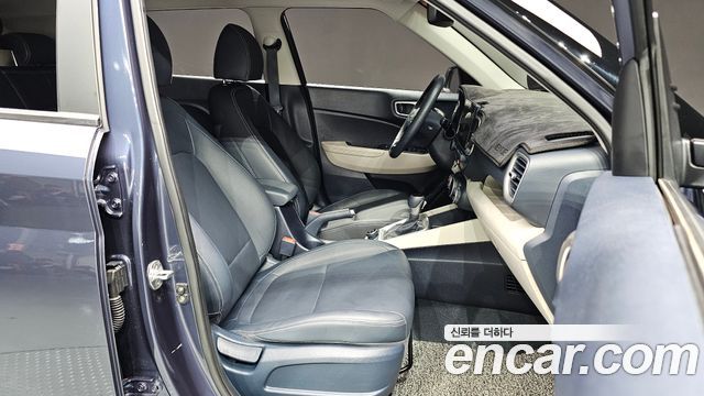 Hyundai Venue 2022 — photo 16