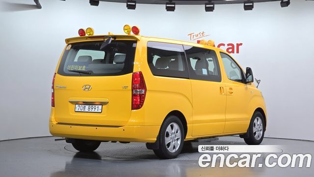 Hyundai Starex 2020 — photo 2