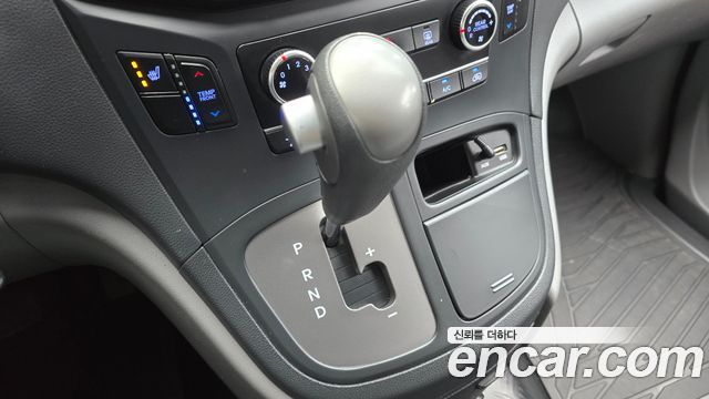 Hyundai Starex 2020 — photo 9