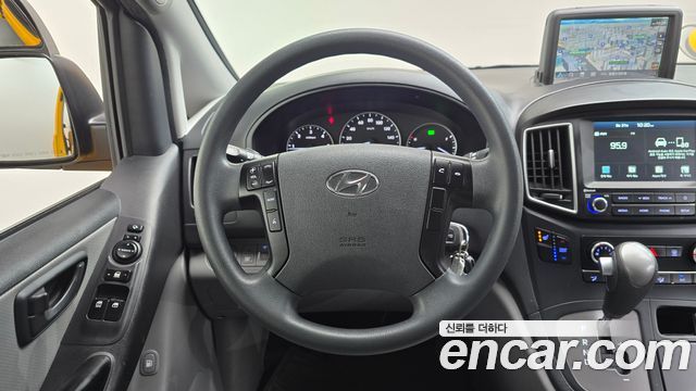 Hyundai Starex 2020 — photo 13