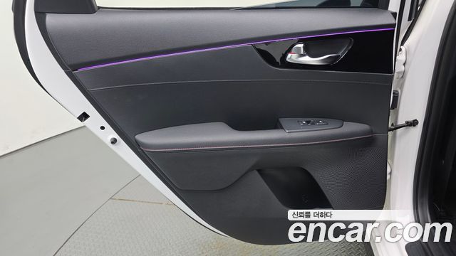 Kia K3 2022 — photo 15