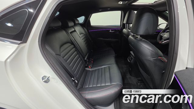 Kia K3 2022 — photo 31