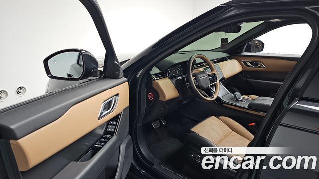 Land Rover Range Rover Velar 2025 — photo 13