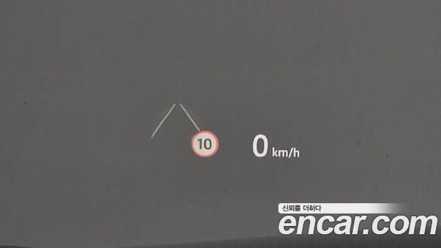 Land Rover Range Rover Velar 2025 — photo 27