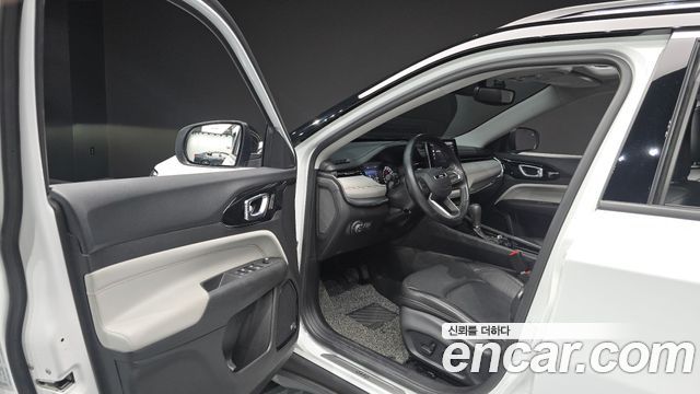 Jeep Compass 2022 — photo 13