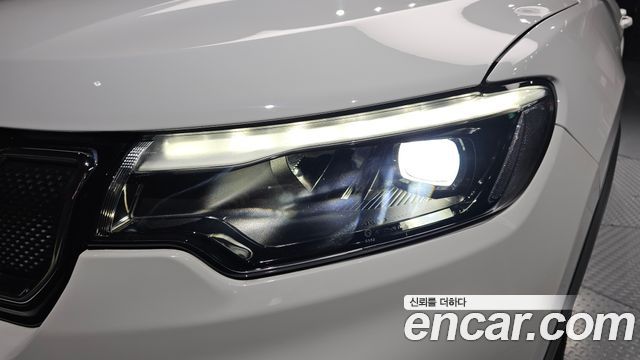 Jeep Compass 2022 — photo 8