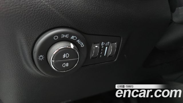 Jeep Compass 2022 — photo 30