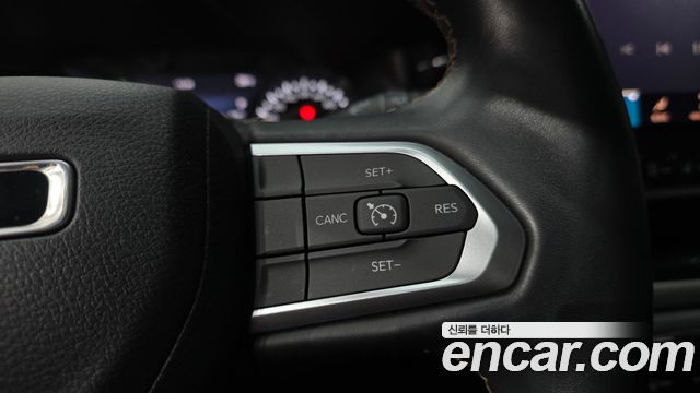 Jeep Compass 2022 — photo 32
