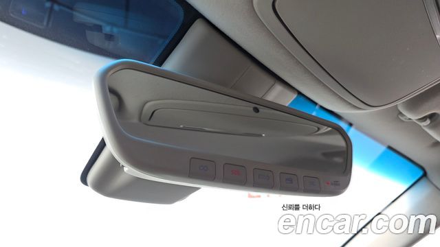 Genesis G90 2019 — photo 24