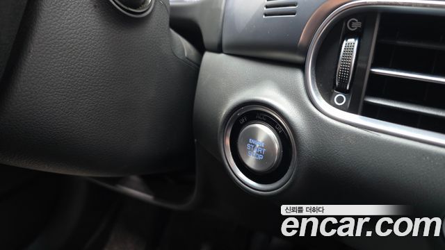 Genesis G90 2019 — photo 26