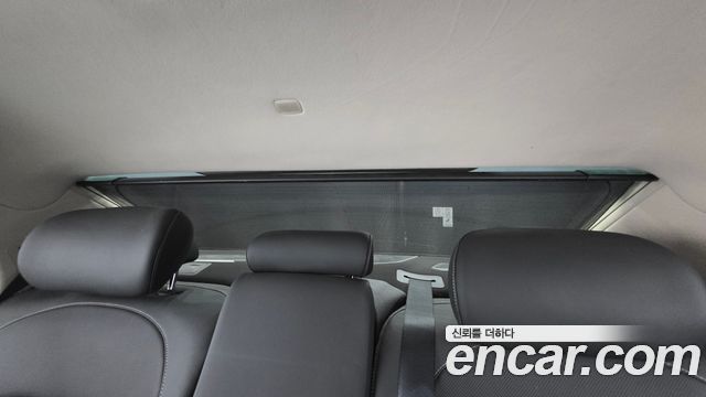 Genesis G90 2019 — photo 33