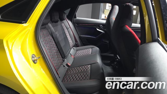 Audi RS3 2025 — photo 18