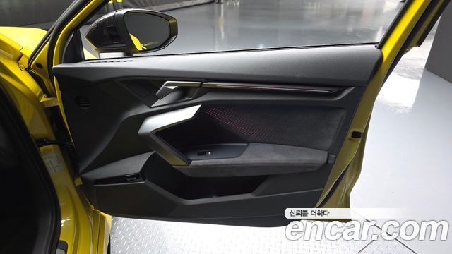 Audi RS3 2025 — photo 14