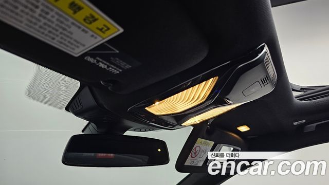 BMW 7-Series 2020 — photo 21