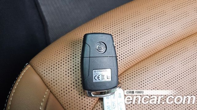 KG Mobility Torres 2023 — photo 27