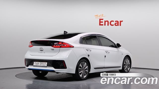 Hyundai Ioniq 2016 — photo 2