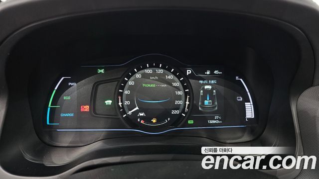 Hyundai Ioniq 2016 — photo 11