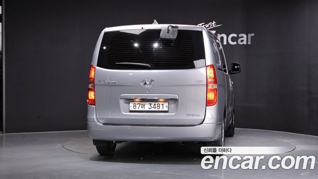Hyundai Starex 2021 — photo 4