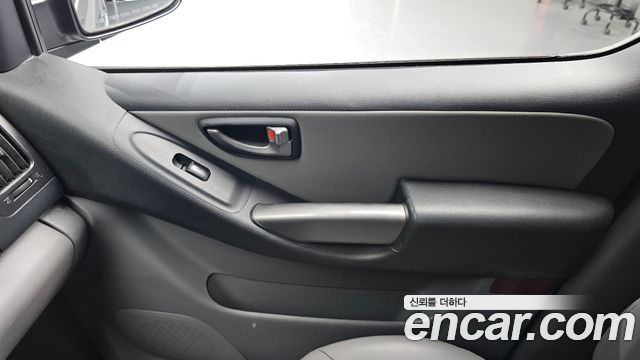 Hyundai Starex 2021 — photo 15