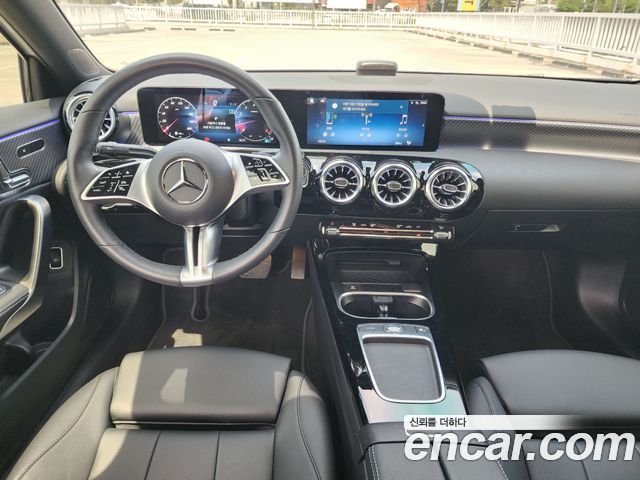 Mercedes-Benz A-Class 2024 — photo 8