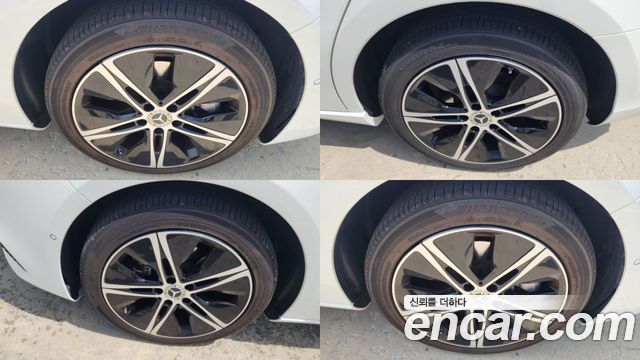 Mercedes-Benz A-Class 2024 — photo 15