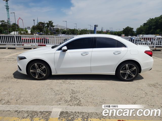 Mercedes-Benz A-Class 2024 — photo 16