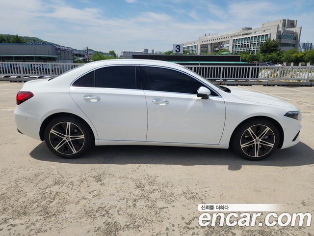 Mercedes-Benz A-Class 2024 — photo 17