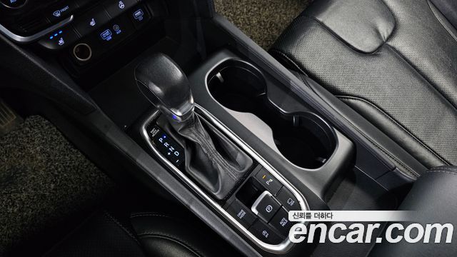 Hyundai Santafe 2019 — photo 12