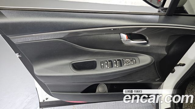 Hyundai Santafe 2019 — photo 14