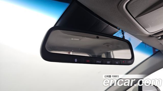 Hyundai Santafe 2019 — photo 28