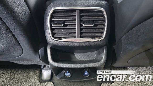 Hyundai Santafe 2019 — photo 30