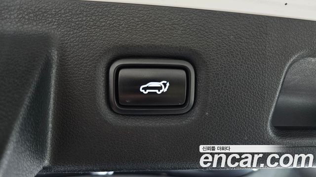 Hyundai Santafe 2019 — photo 32