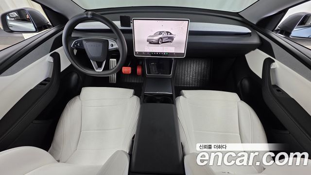Tesla Model Y 2025 — photo 10