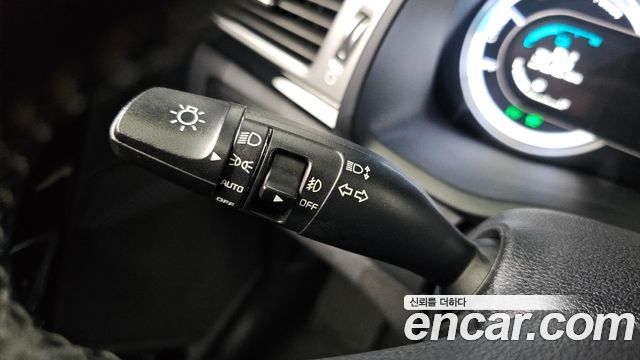 Kia Niro 2017 — photo 18